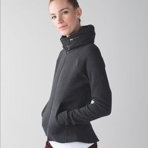 Lululemon hoodie sz 8